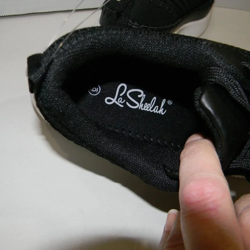 La Sheelah Black Sneakers Platform Lace-up NWOT